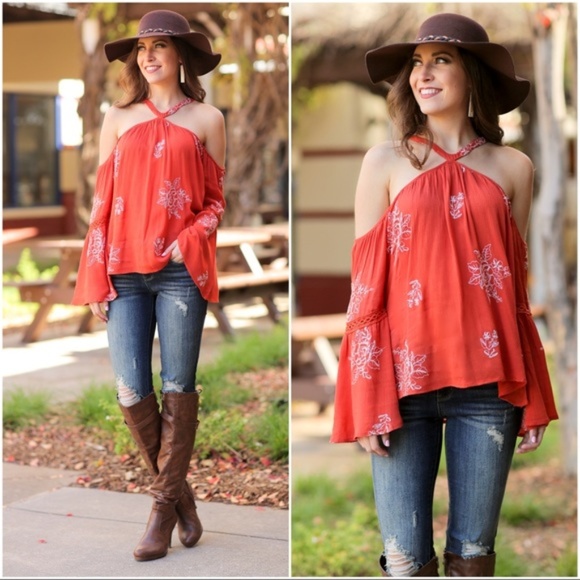 ❤️LAST ONE! BOHO Rust Embroidered Halter Style Top - Picture 3 of 4
